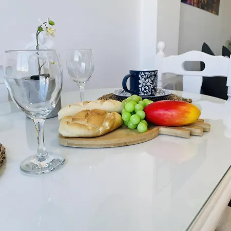 Estudio Jimena Cordoba En El Centro De * 네르하