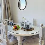 Estudio Jimena Cordoba En El Centro De Apartament *
