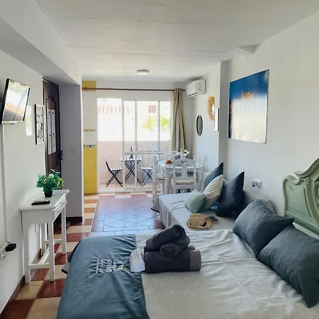Estudio Jimena Cordoba En El Centro De Apartamento *